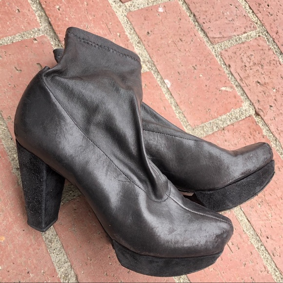 Robert Clergerie High Ankle Top Boots - Picture 2 of 9